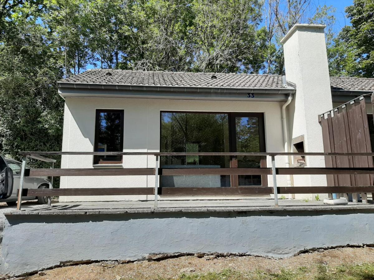 Mooie Bungalow In De Prachtige Natuur Hastiere-par-dela Екстер'єр фото